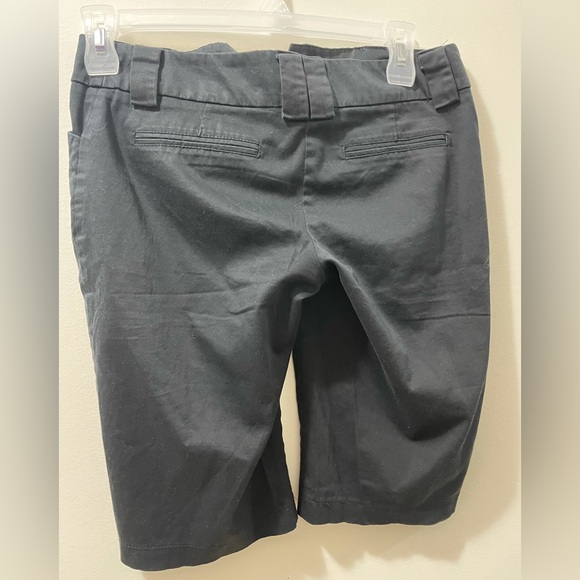 Ricki’s dress shorts - Picture 3 of 3